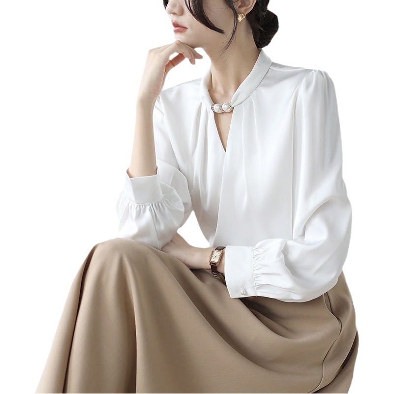 French style niche halter stand collar beaded shirt Women's 2020 Spring and Autumn new pullover temperament commuter professional top