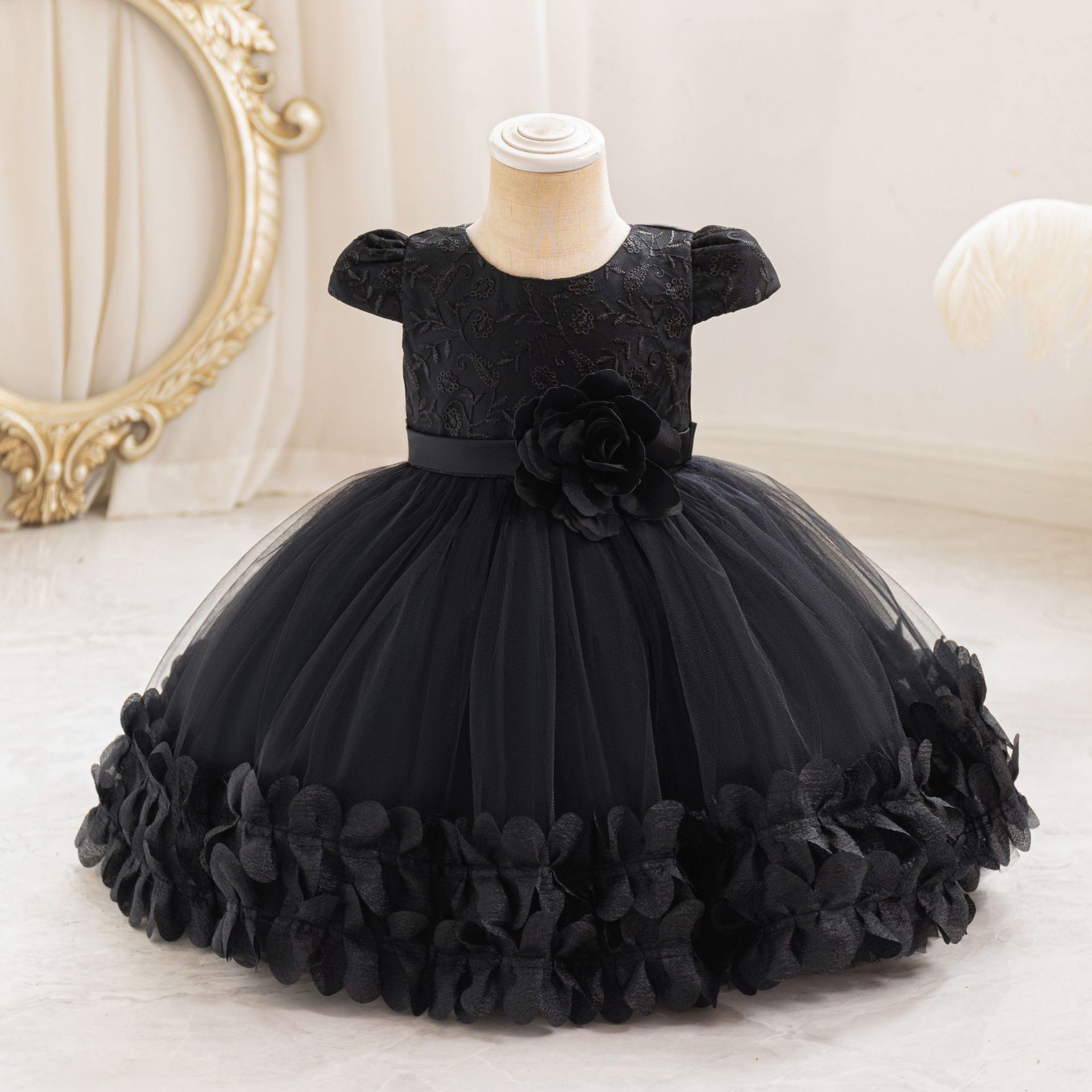Picture of New cross-border children's performance dress lace princess dress festival unkempt dress gauze skirt one-year-old dress dress performance dress
