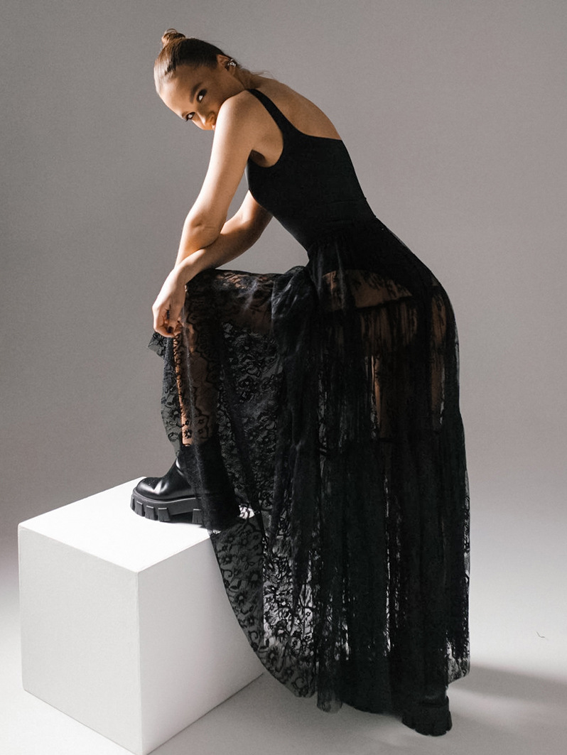 Picture of Sexy Lace See-Through High-Waist Commuter Black Skirt for Women Summer 2025 European and American Fashion Mesh Long Skirt Wholesale