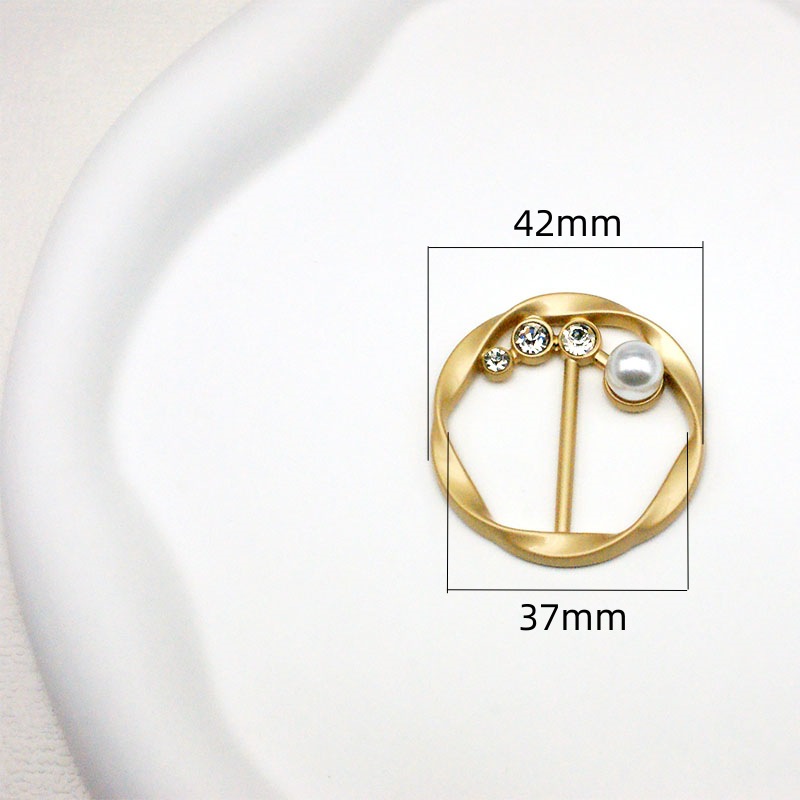 Picture of Korean multi-functional silk towel buckle wholesale high-level clothes accessories buckle pearl rhinestone corner knot buckle jewelry