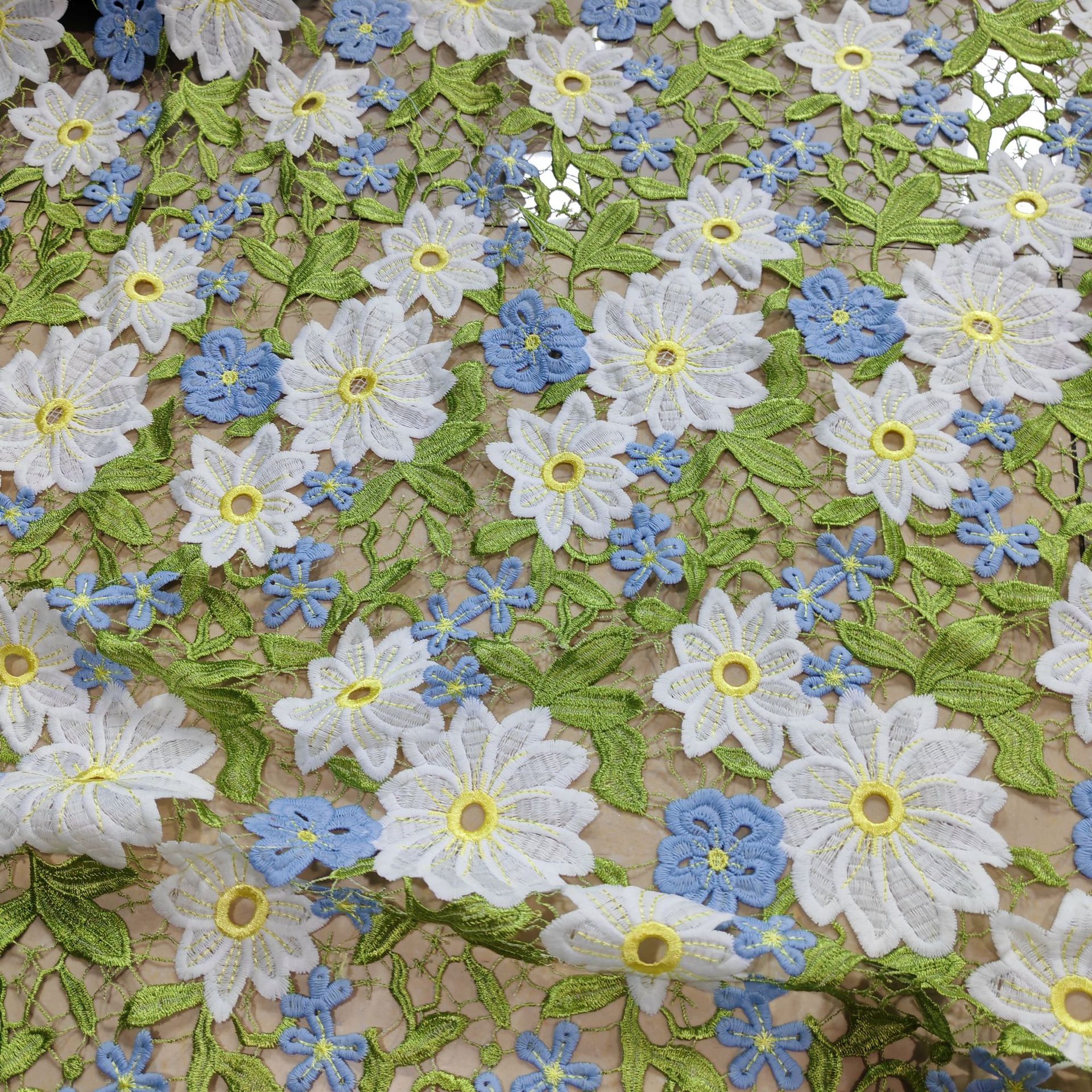 Lace Hot-Selling Cut Out Multi-Color Pp Thread Embroidered Water-Soluble Fabric Cross-Border Heavy Industry Wholesale Women's Dress Fabric