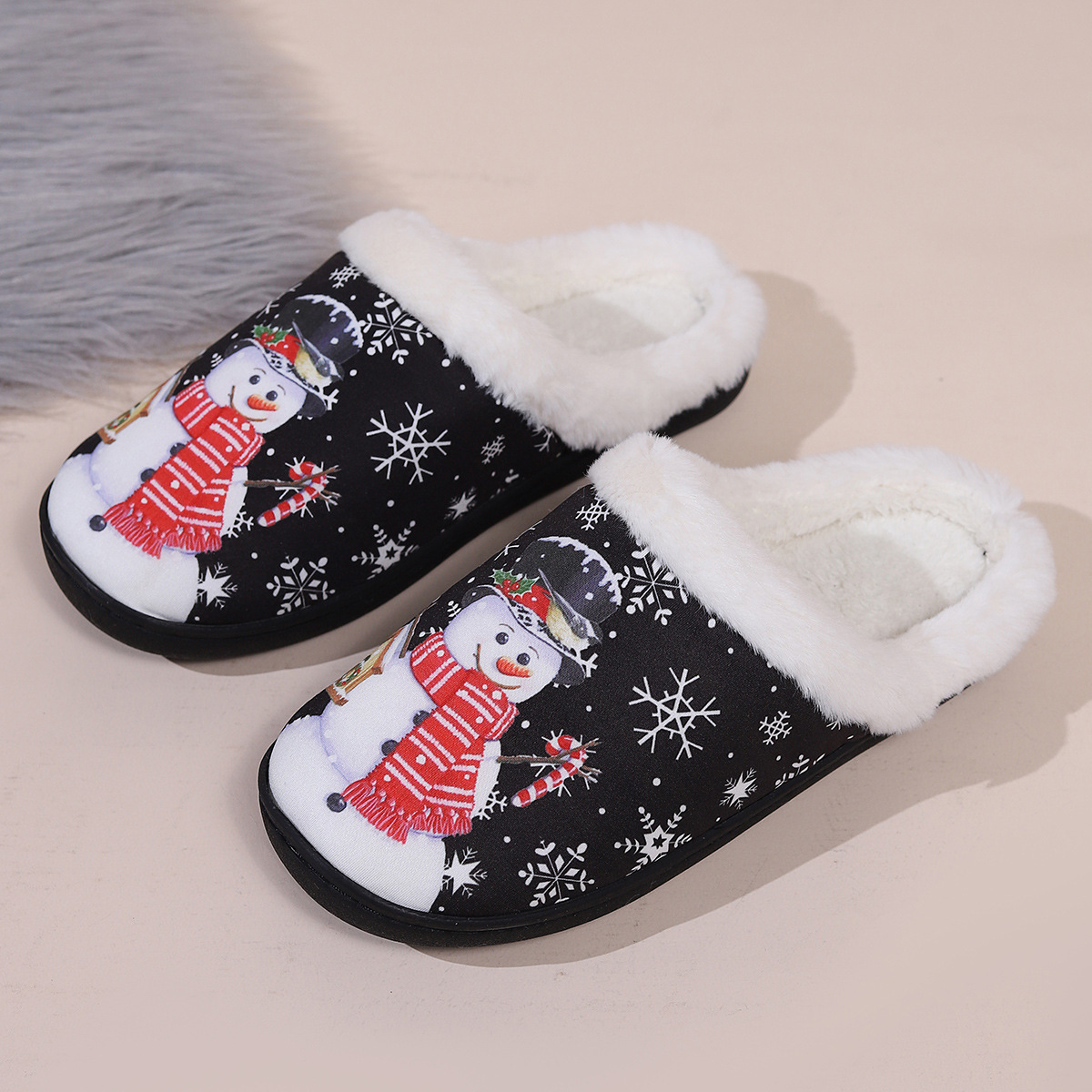 Picture of Cross-Border Spot New Cotton Slippers for Women Spring Japanese Fashion Home Wear-Resistant Slippers Cotton Shoes Cute Christmas Series