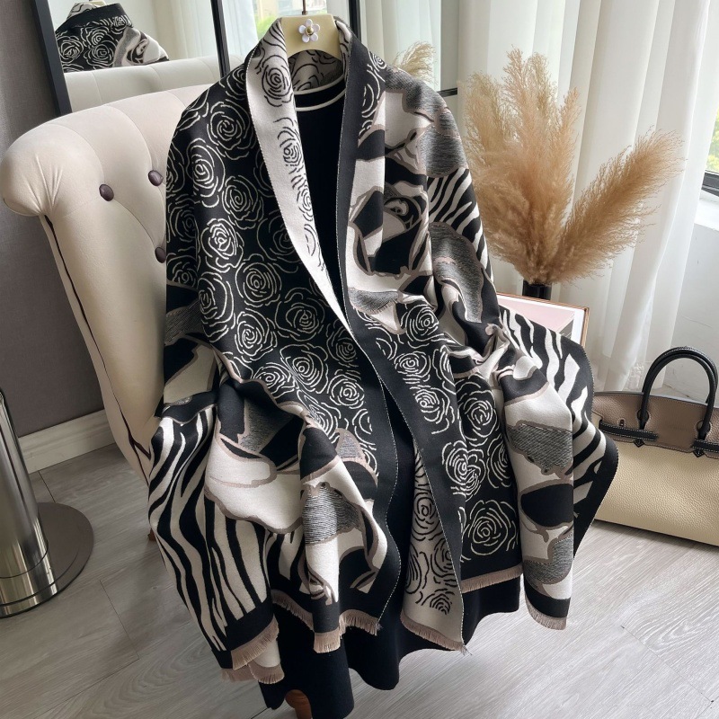 Women's New Autumn and Winter Plant Flower Rose Fashion Cashmere Thickened Warm Scarf All-match Exquisite Scarf