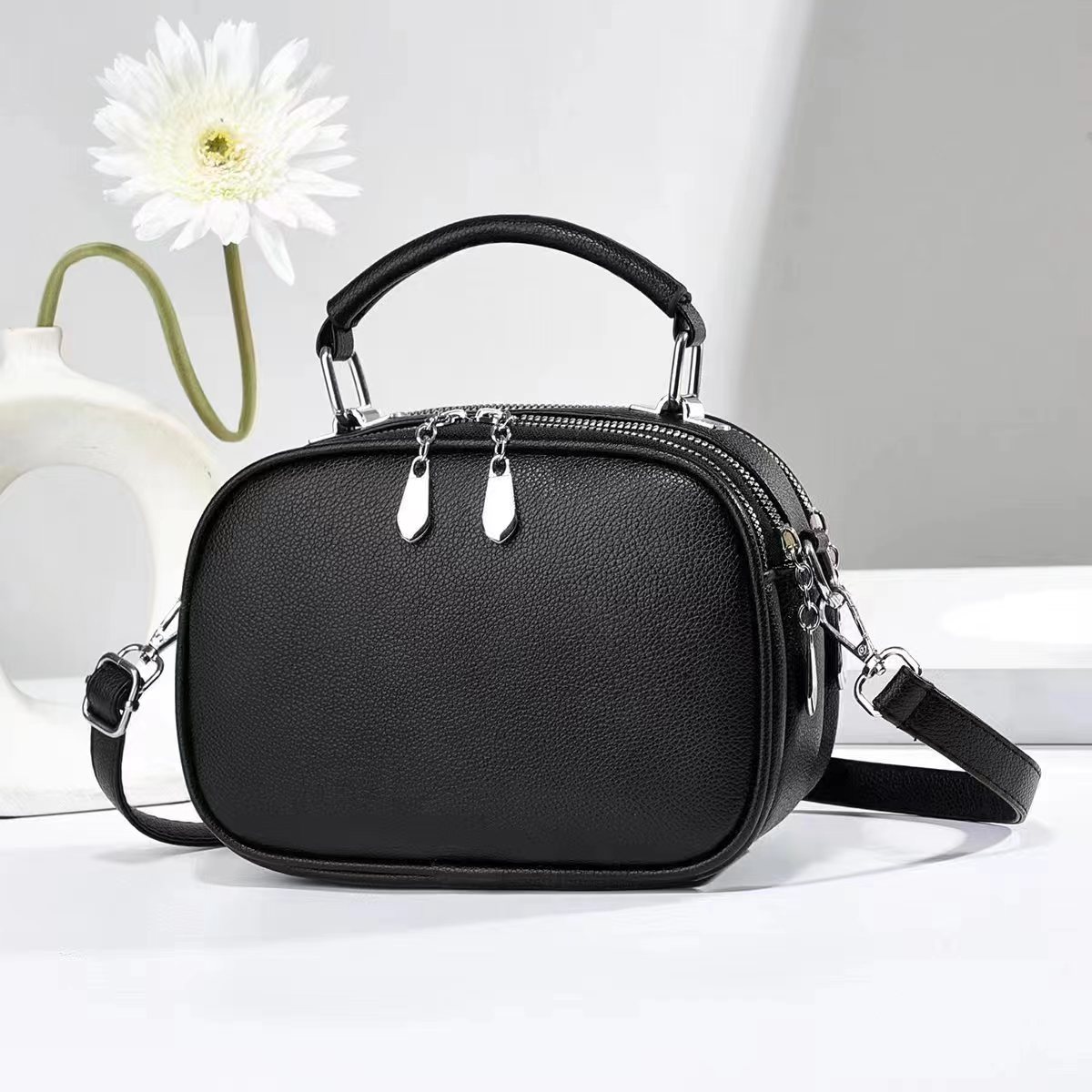Picture of 2024 New Fashion shoulder bag western style messenger bag large capacity Korean style small square bag texture trendy multi-layer mobile phone bag