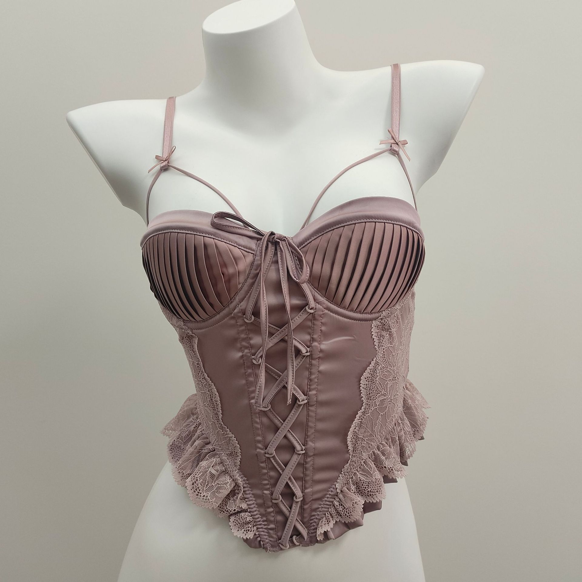 French Retro Girly Lace Splicing Camisole Women's 2024 New Style Asymmetrical Inner Top with Chest Pad
