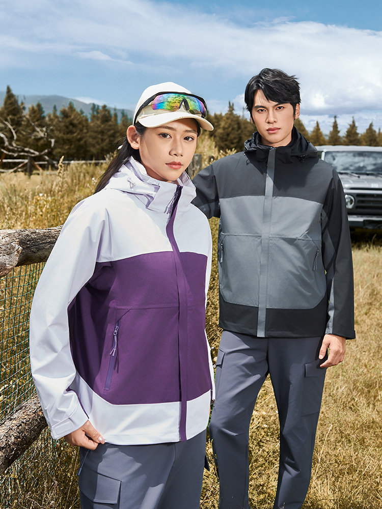 Outdoor hard-shell jacket, three-in-one functional jacket, windproof, waterproof, travel, hiking, and leisure two-piece set for autumn and winter