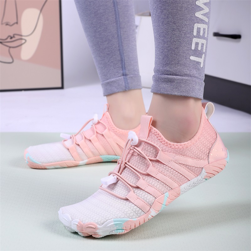 Picture of Indoor Fitness Shoes Men and Women's Shock Absorbing Running Shoes Quiet Rope Skipping Shoes Sports Yoga Shoes Women's Comprehensive Training Shoes