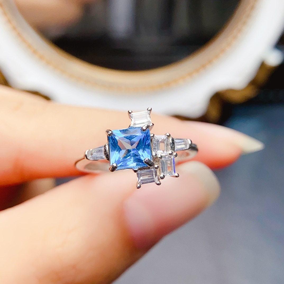 New natural topaz ring S925 silver inlaid main stone 5*5mm Joker net red explosions women's jewelry wholesale
