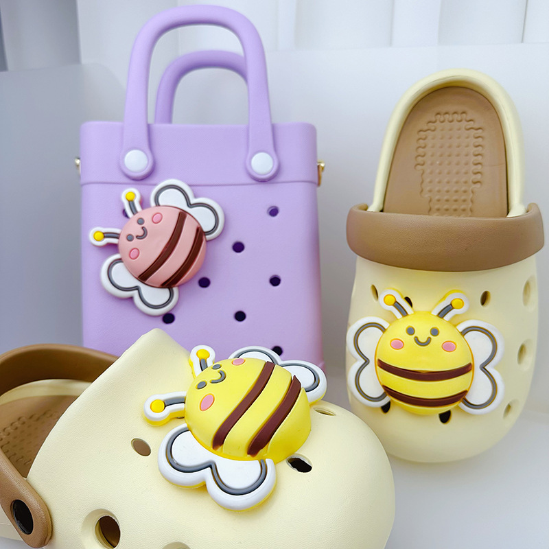 Big Bee Croc Shoe Accessories Shoe Buckle Croc Bag Women's Fashion Trendy Buckle DIY Creative E-Commerce Three-Dimensional Accessories
