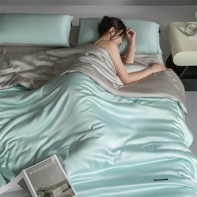 Picture of Class A Lyocell Fiber Tencel Summer Quilt Four-piece Superior Air-conditioning Quilt Summer Cool Quilt Core Machine Washable Thin Quilt