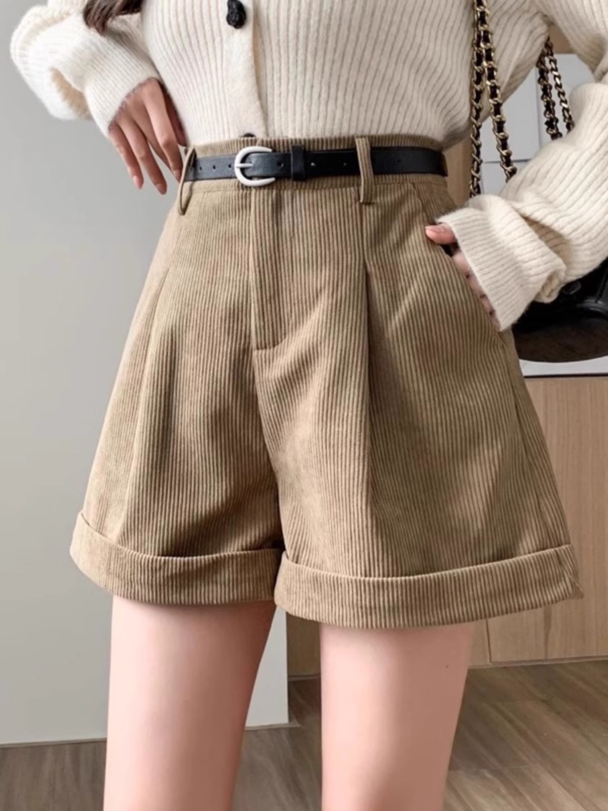 A- Line Pants Maillard brown Corduroy Shorts Women's Outer Wear 2023 New Autumn and Winter High Waist Slimming Wide Leg Boots Pants