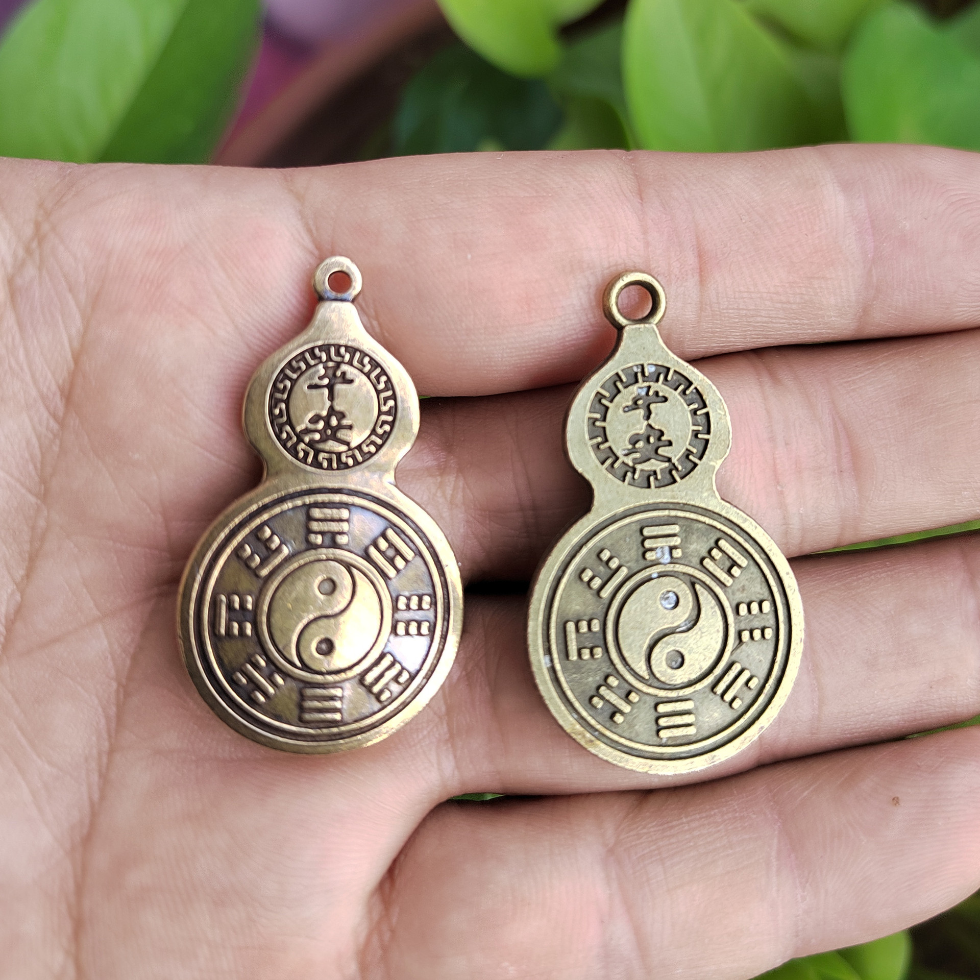 Picture of Pure Brass Baifu Ping An Tai Chi gossip small gourd keychain pendant pure copper small pendant pendant factory wholesale