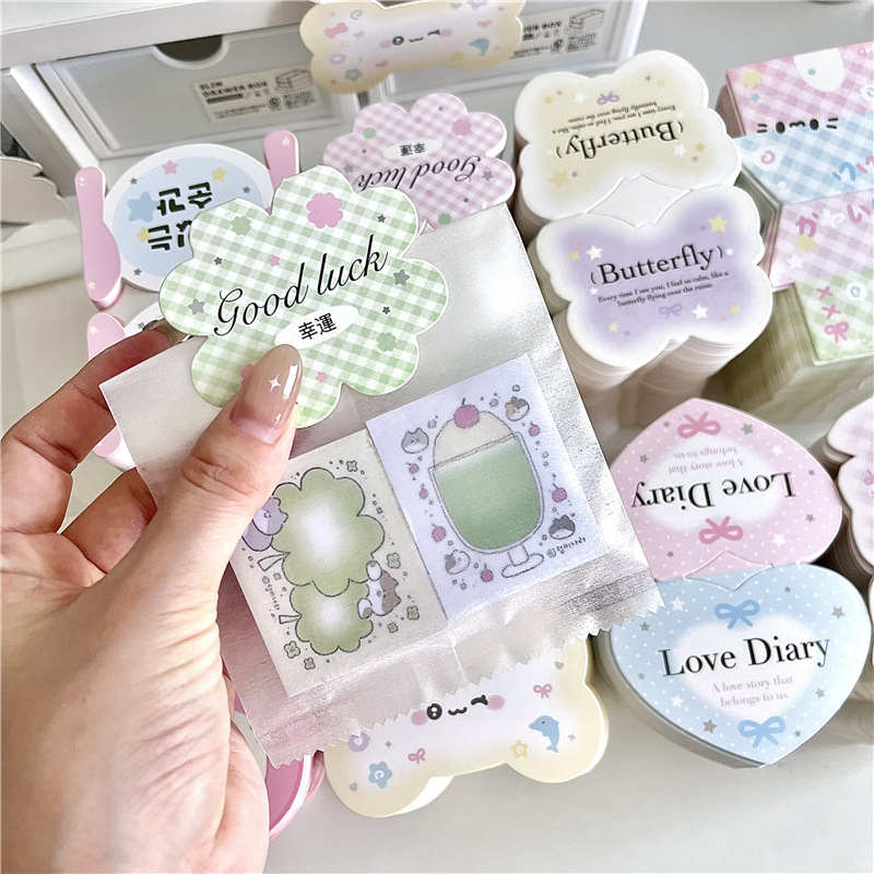 Original apple four-leaf clover house special-shaped card head no attribute small card packaging material baking jewelry material packaging