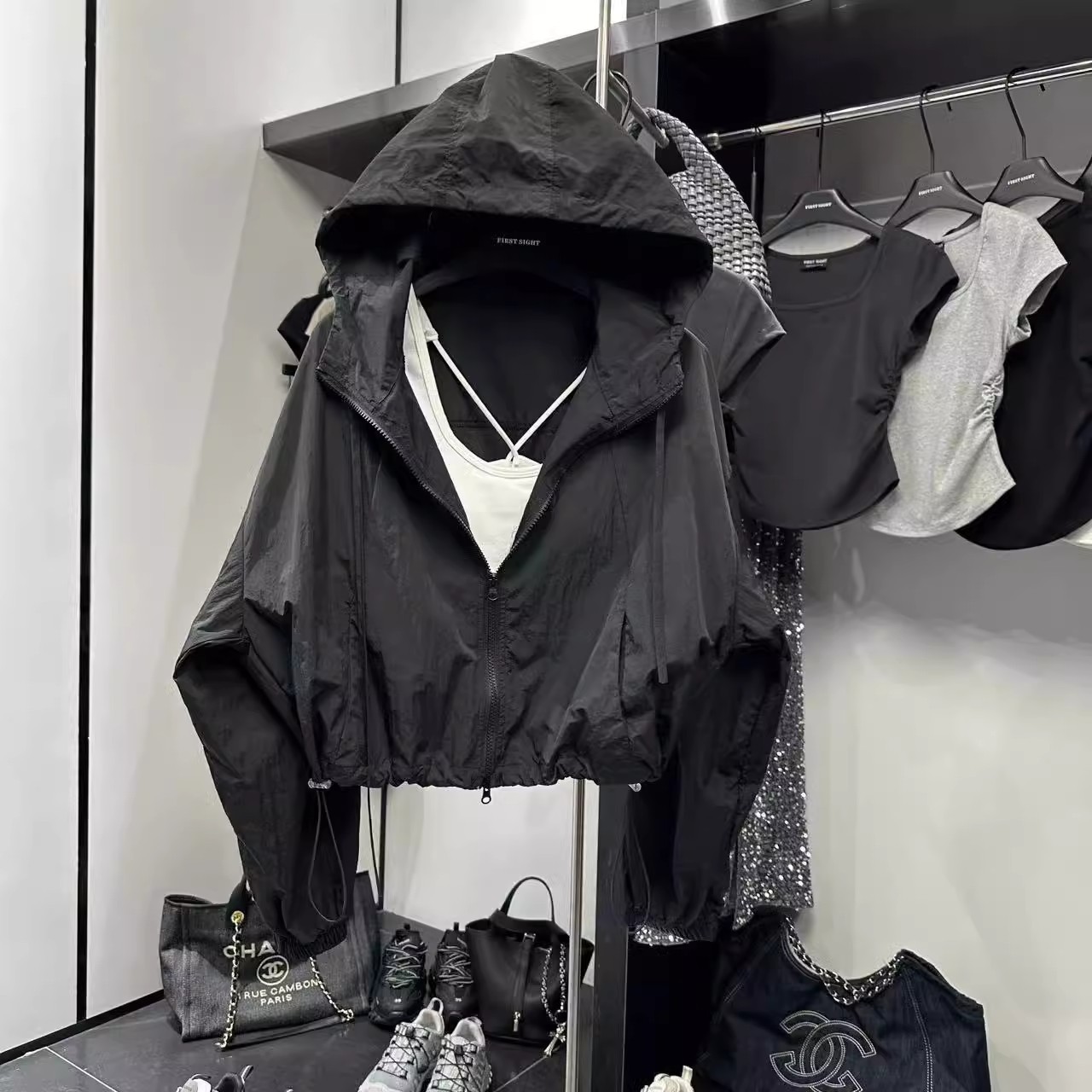 Loose Zipper Thin Breathable Jacket Women's 2024 Summer New Internet Celebrity Hooded Short Sun Protection Clothing
