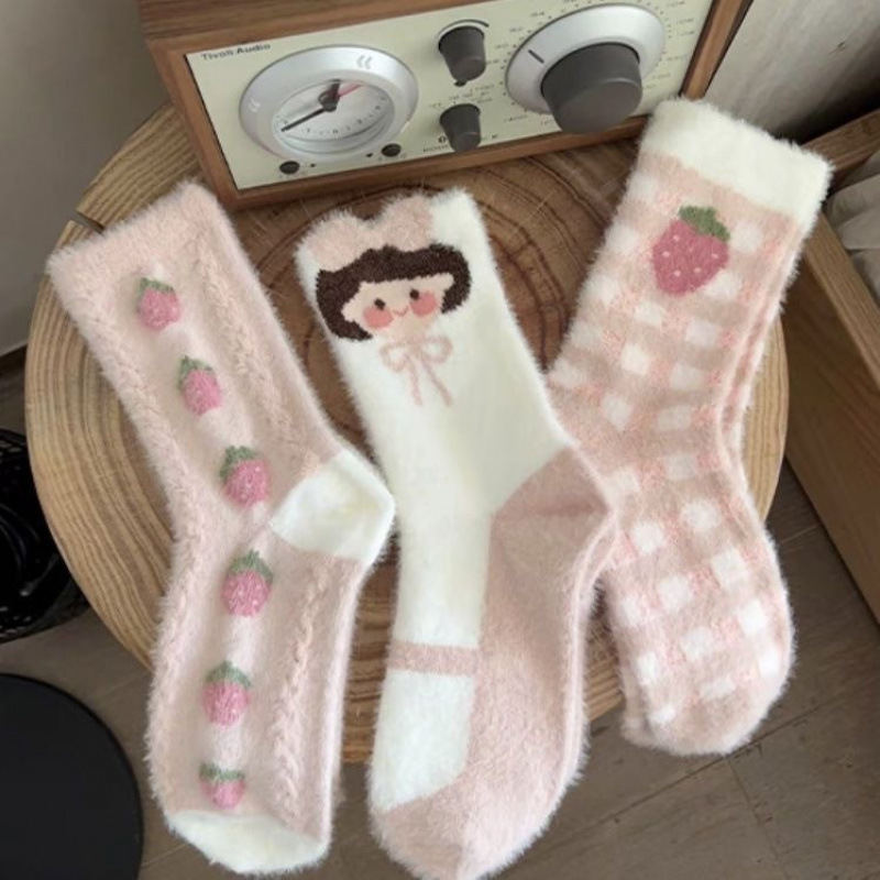 Rabbit velvet socks women autumn and winter thick warm sleep socks floor socks plush velvet soft pink strawberry girl cute