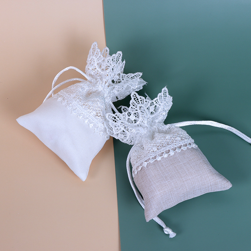 Lace gift bag cute brocade bag embroidery gift can be set jewelry bag Christmas birthday candy packaging bag