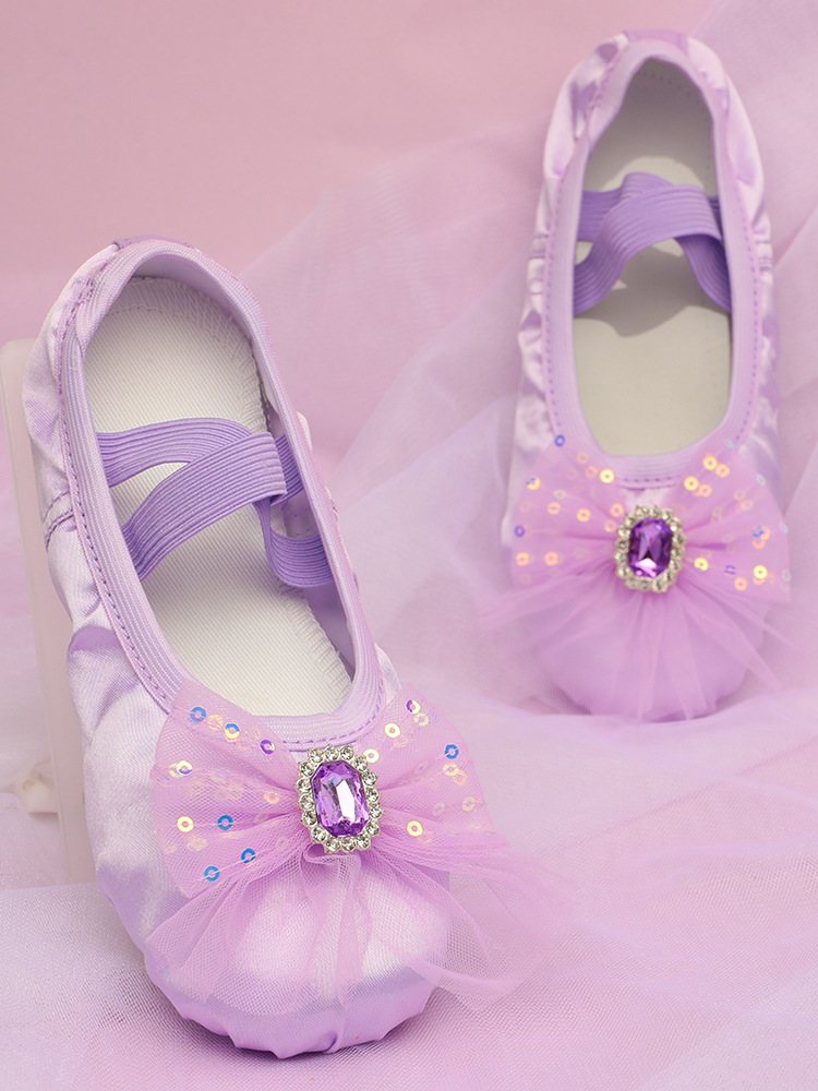 Girls Dance Shoes Soft Sole Handmade Ballet Shoes Baby Dance Shoes Cute Bow Stage Cat Claw Shoes 8062