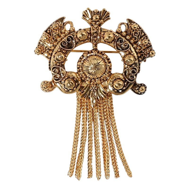 European and American Retro Court Tassel Brooch High-end Personality Niche Design Sense Pin Temperament All-match Suit Accessories