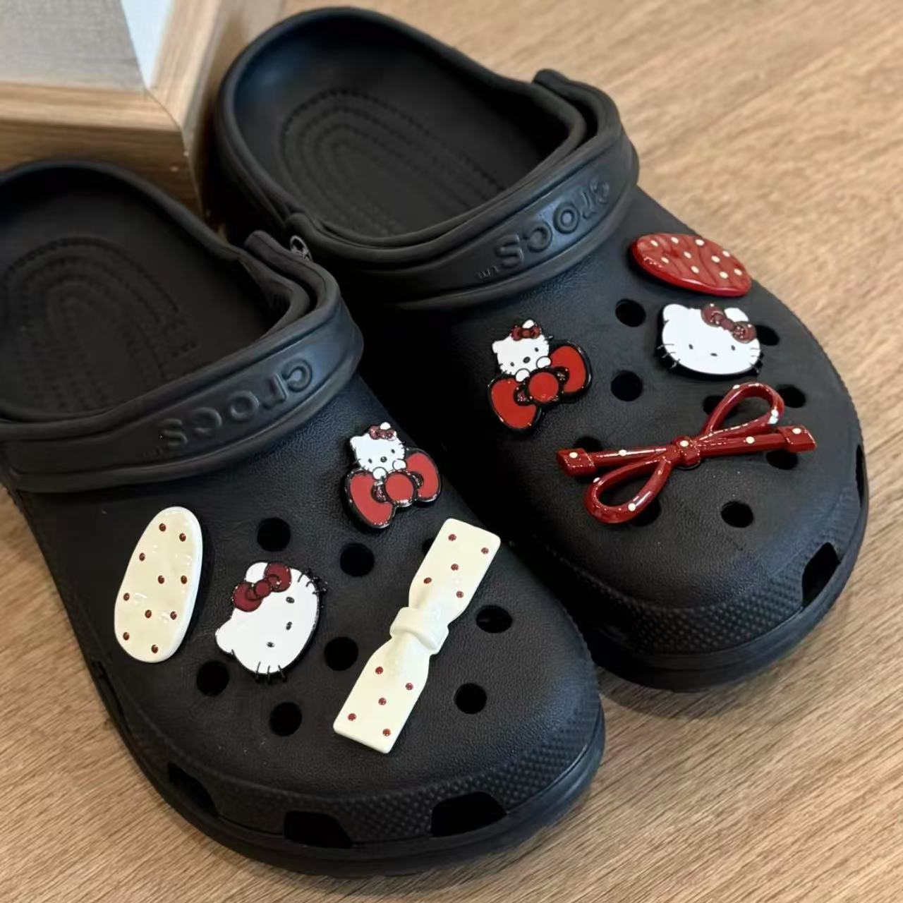 Ankara red HelloKit hole shoes shoes cartoon diy cute bow buckle slippers decorative accessories