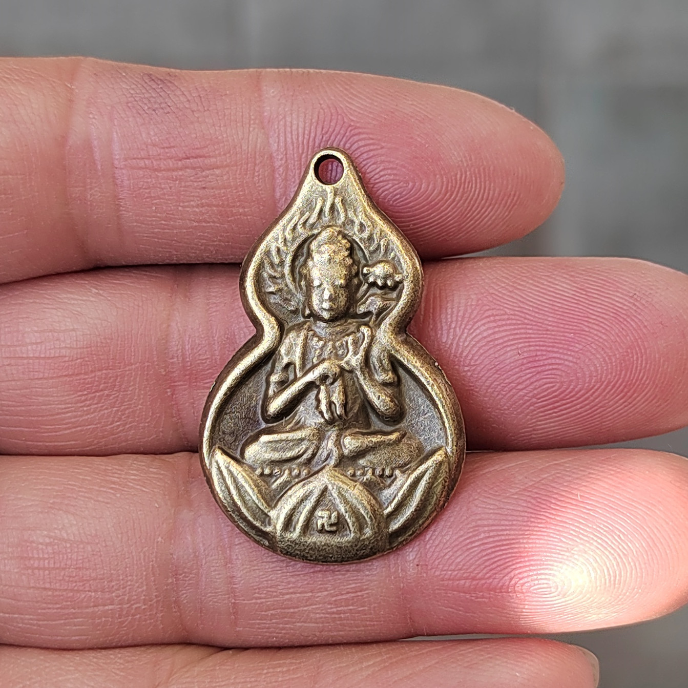 Picture of Pure Brass Baifu Ping An Tai Chi gossip small gourd keychain pendant pure copper small pendant pendant factory wholesale