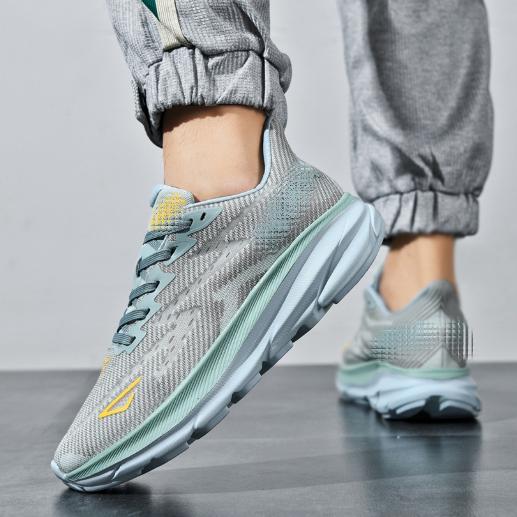 Picture of 2025 Cross-Border Export Multi-Color Couple Shoes Breathable Mesh Casual Shoes Sports Shoes Men's Shoes Trendy Shoes Running Marathon