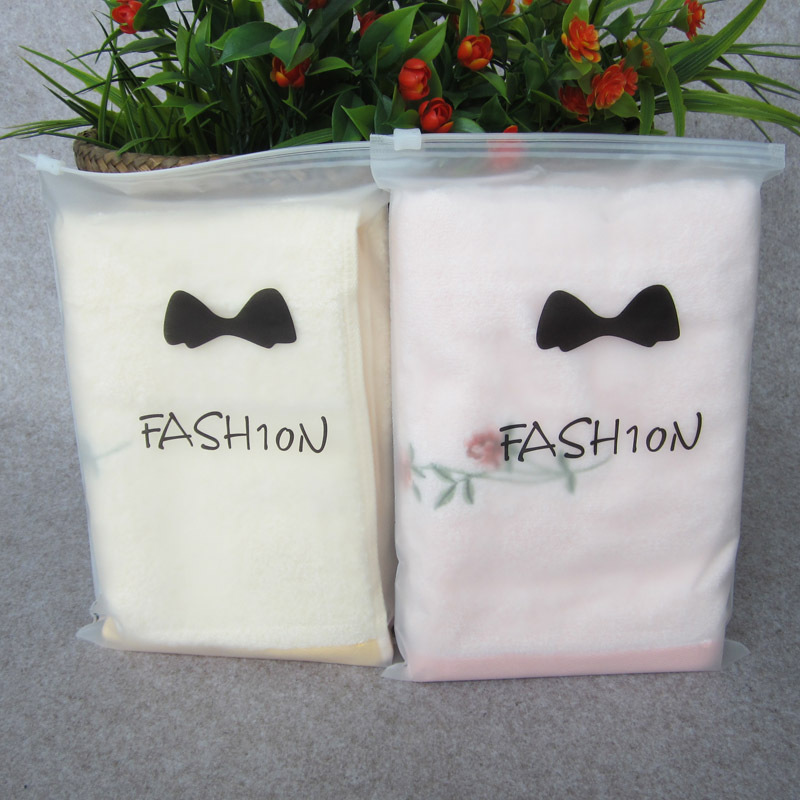 PE plastic bag leggings packaging bag clothing towel shirt storage bag frosted zipper bag manufacturers wholesale