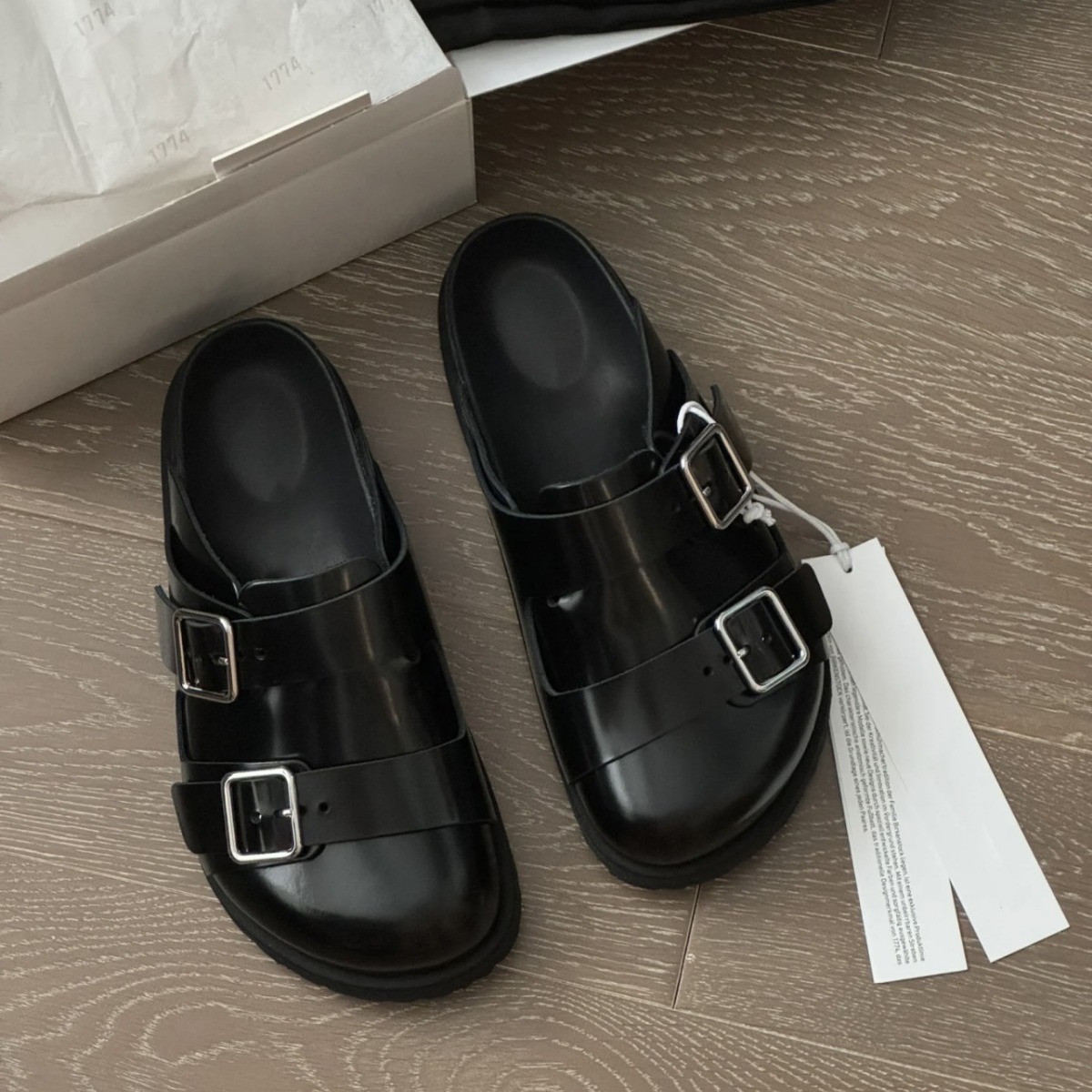 New Black Birkenstock Shoes Outer Slippers 2025 K-Style Thick-Soled Heightening Birkenstock Shoes Belt Buckle Baotou Half Slippers