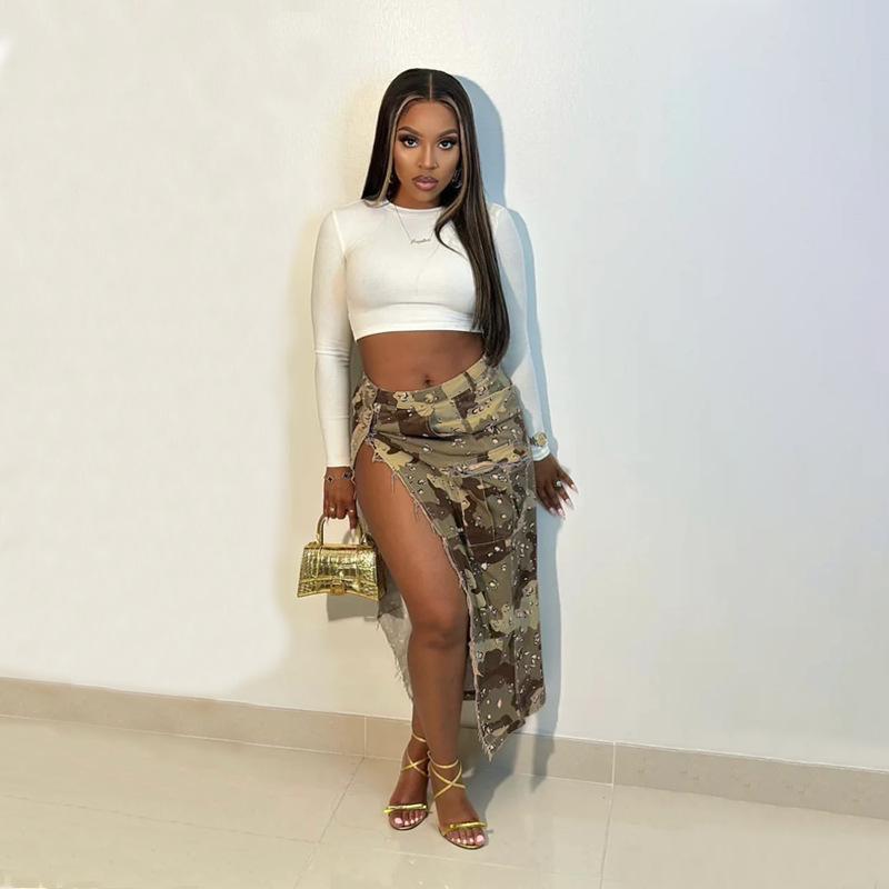 Amazon foreign trade new European and American fashion washed camouflage button multi-pocket ripped split Denim skirt