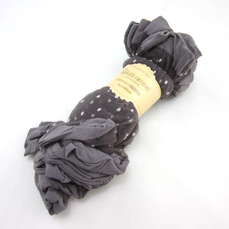 Picture of Zhuji factory wholesale stockings summer ultra-thin breathable crystal round short stockings stall market exchange socks