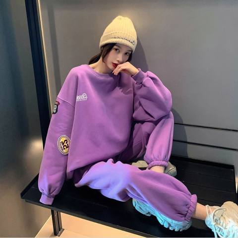Spring and Autumn fashion salt style fried street sports suit female students Korean style loose sweater casual two-piece suit