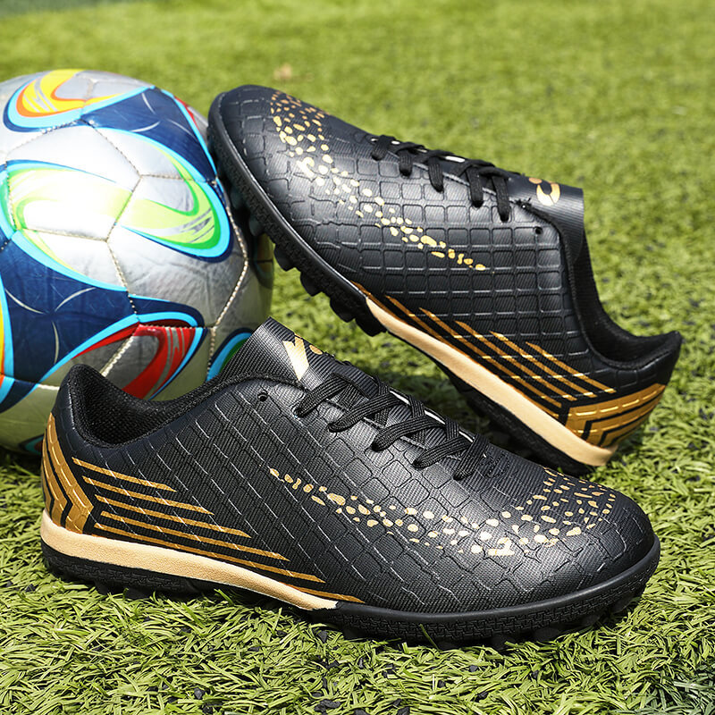Football boots broken nails for adult boys aged 6 to 40 years old boys Primary school spikes 2022 new youth training special