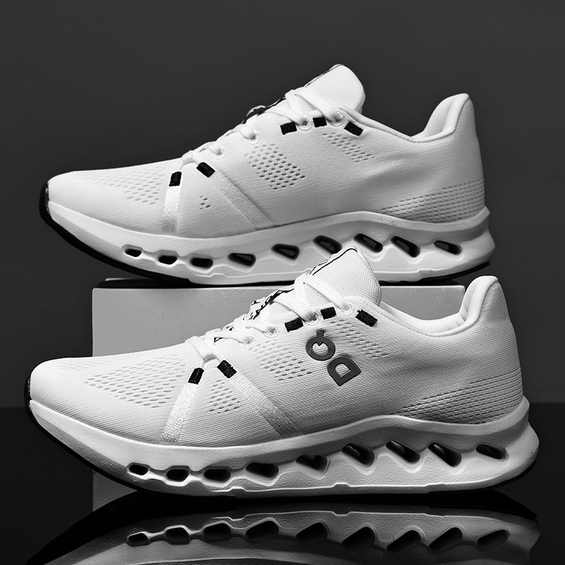 Men's Shoes 2025 Summer New Flying Woven Shoes Lightweight Breathable Fashion Casual Sports Running Shoes Coconut Mesh Tide Shoes