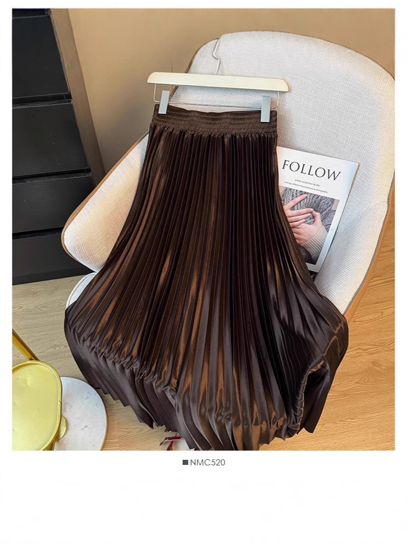 Cross-border Solid Color Glossy Pleated Skirt Women's Winter 2025 New Fashion High Waist Draped Large Hip Skirt