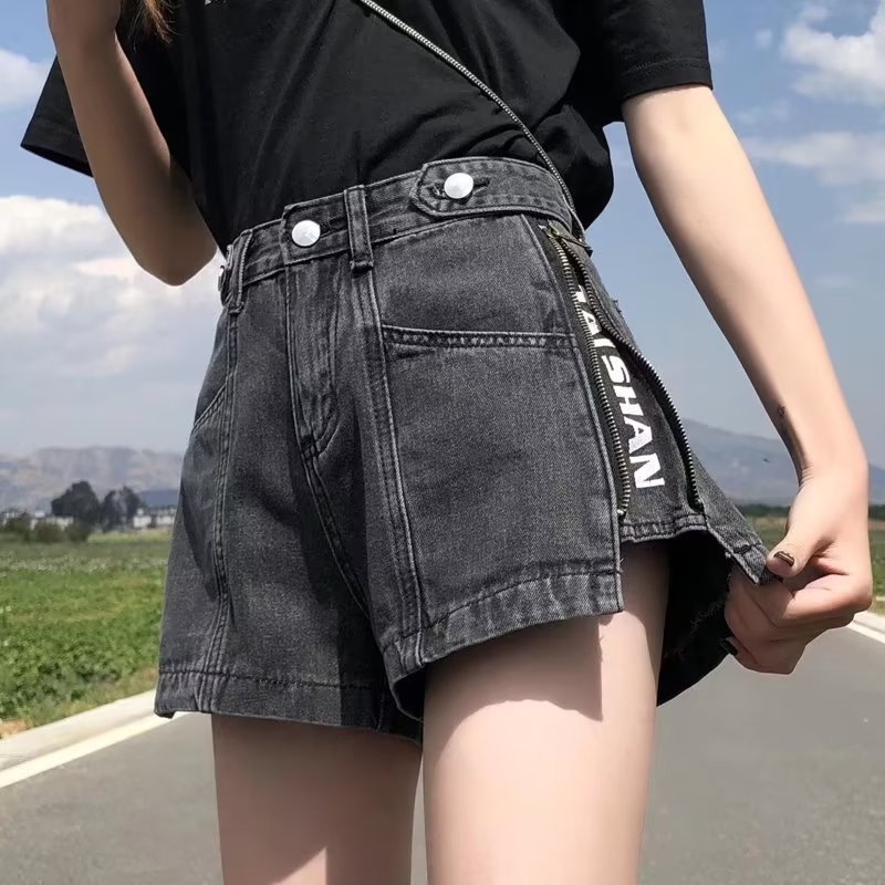 Denim Shorts Women's Loose 2024 New Summer Thin Black Grey A- line High Waist Slimming Korean Style Wide Leg Hot Pants