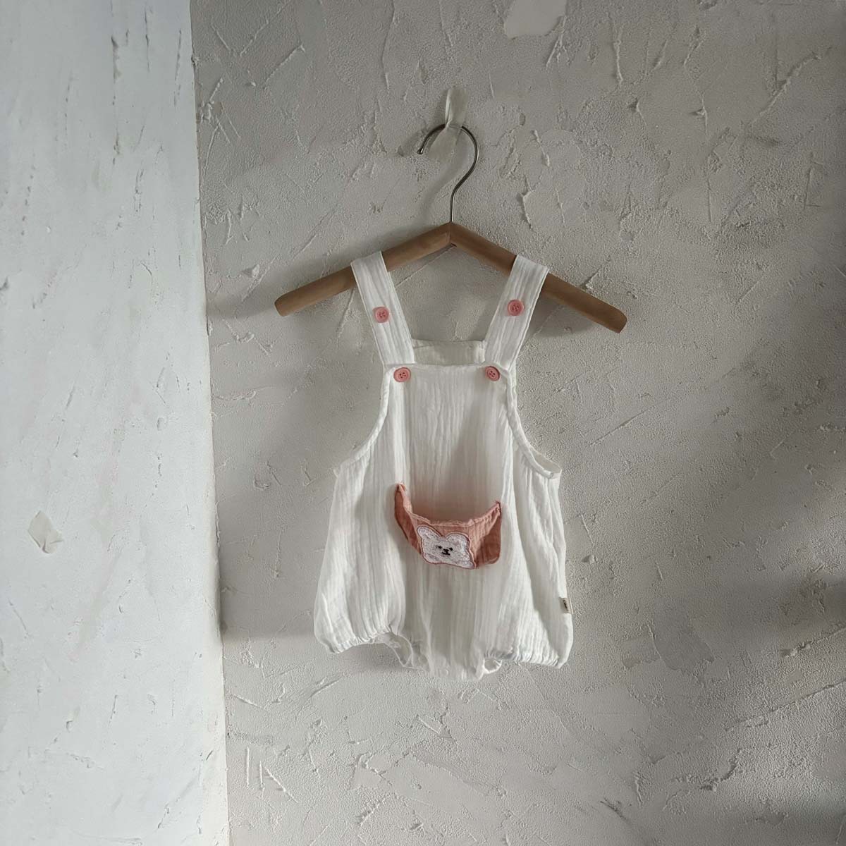 Picture of Baby 2024 Summer Korean-style Bunny-style Jumpsuit for Boys and Girls Baby Zou Cloth Cotton Yarn Strap Bag Fart Ha Clothes
