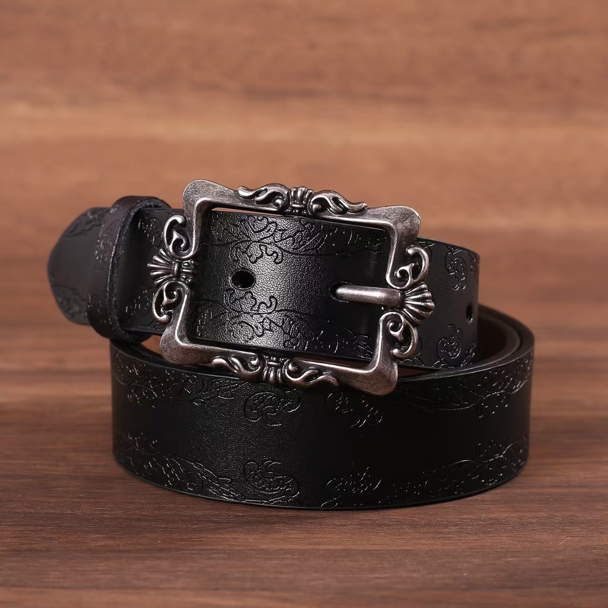 Women's Leather Belt Popular Carved Belt Versatile Decorative Korean Retro Waist Belt for Jeans Cross-Border Exclusive