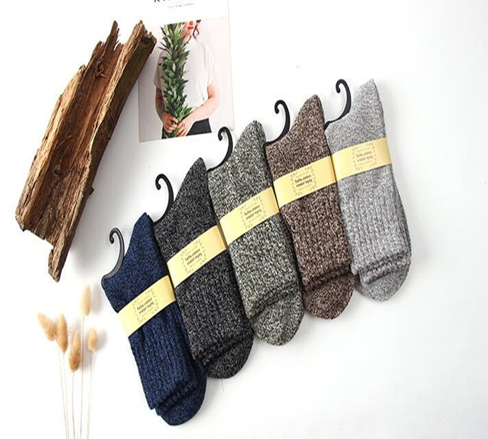 Autumn and winter wool socks rabbit fur socks men's pile socks Japanese and Korean College casual men's mid-calf socks wholesale