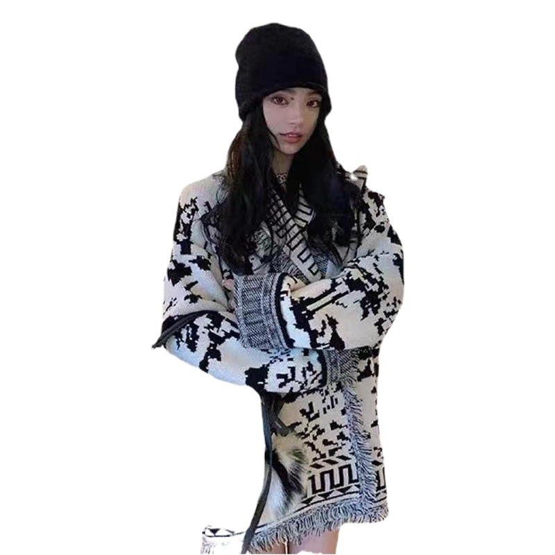 Korean Style Elegant Small Style Knitted Cardigan Jacket Women's 1688 Spring and Autumn Vintage Design Sense Niche Tassel Hair