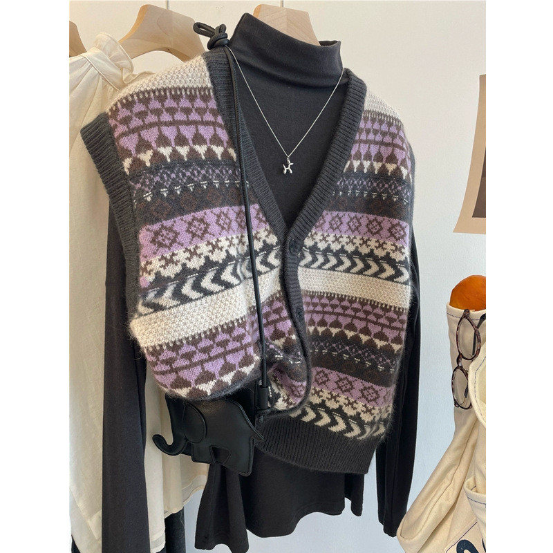 Picture of Contrast color V-neck knitted cardigan vest for Women New 2020 autumn and winter stacked waistcoat sweater vest coat fashion