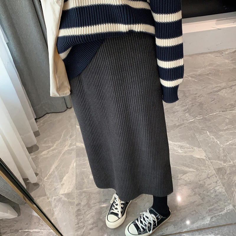 Maternity Dress Skirt Autumn and Winter New Knitted Wool Hip Back Split Skirt Mid-length Pregnant Women's Skirt Trendy