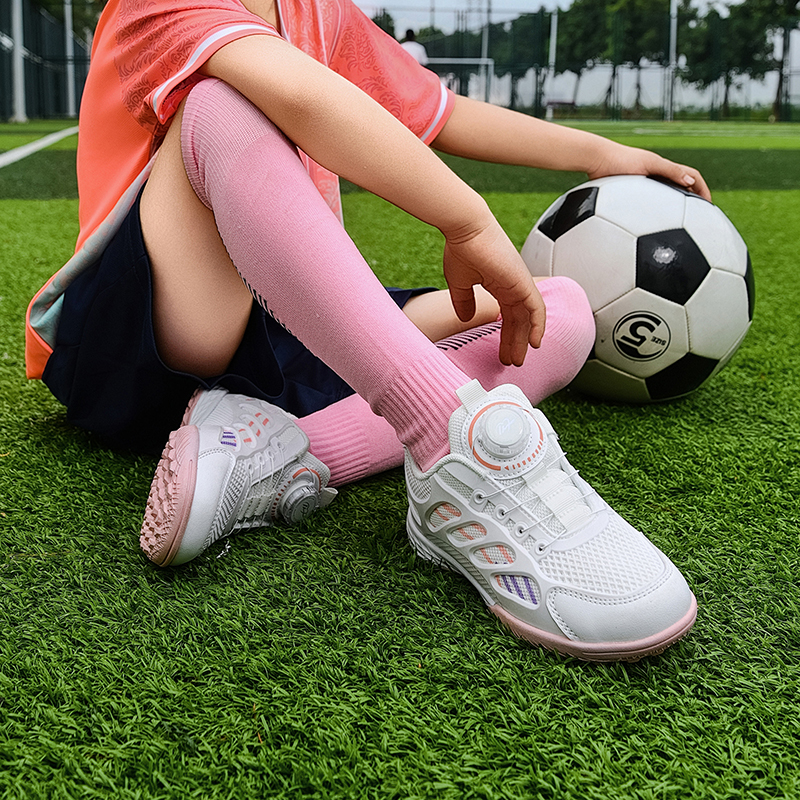 School season girls children's football shoes rotating buckle sneaker girls breathable broken nails short nails primary and secondary school students assassin