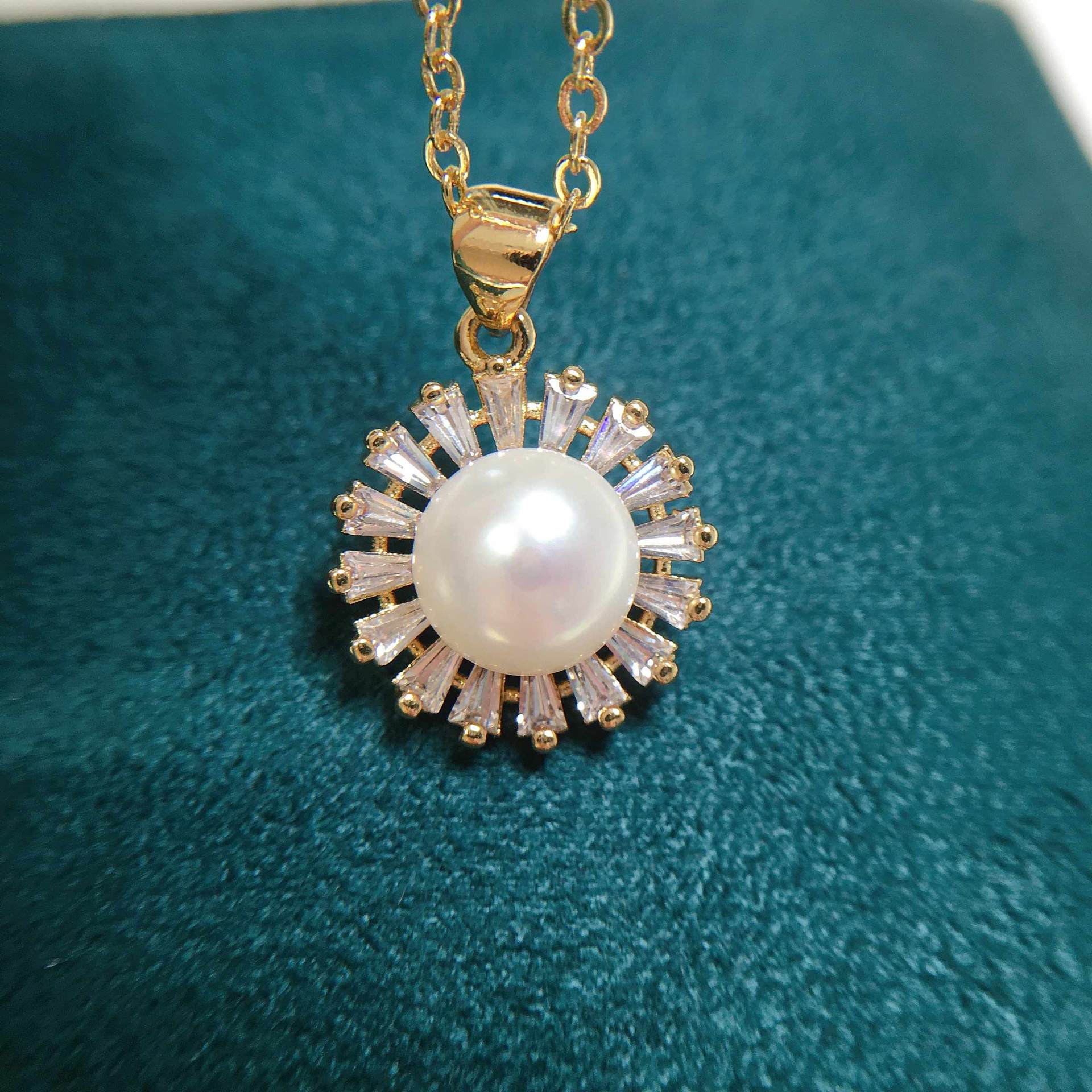 Zhuji Origin Natural Freshwater Pearl Pendant Round Pearl Necklace Micro-inlaid Zircon Jewelry Wholesale