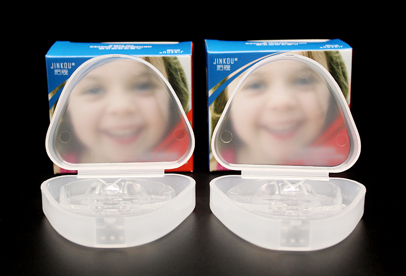 Hot Selling Children's Sports Geeth Guard Protective Cover Anti-bite Box