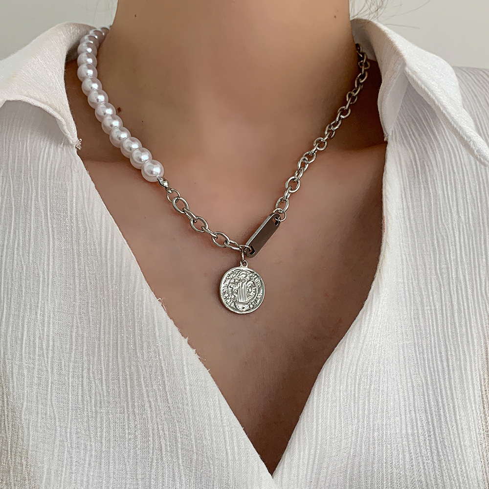 Picture of Korean ins Cold Wind Round Brand Necklace Female Niche Design Sense Internet Celebrity Hip Hop Trendy choke Collar Clavicle Chain