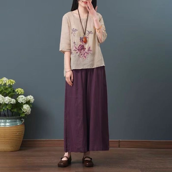 Vintage Loose plus size Ethnic Women's Clothing Middle-aged Mother's Summer Embroidered Short-sleeved Top Cropped Wide-leg Pants suit