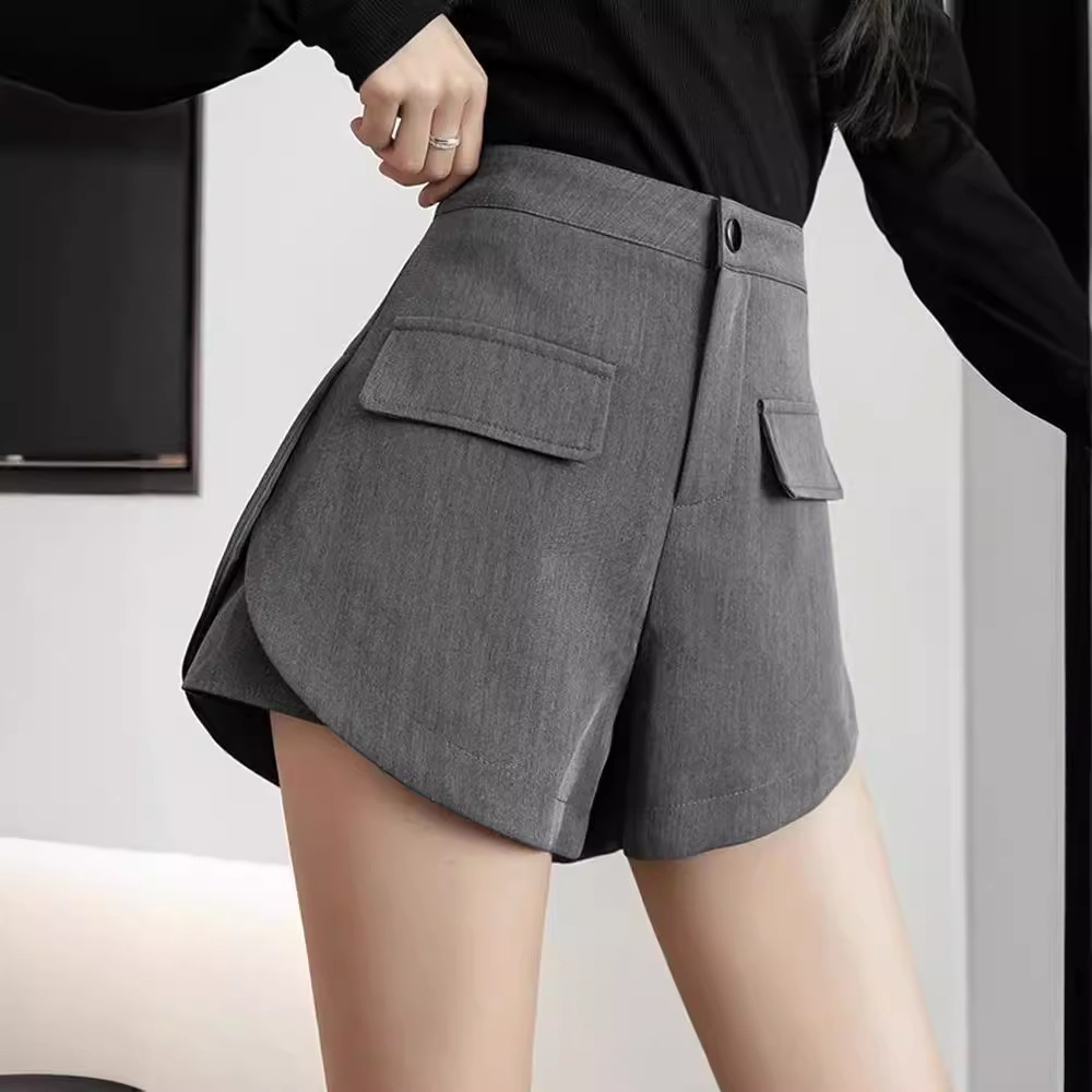 High Waist Suit Shorts Women's Summer 2024 New Style Outer Wear A- line Pants Slimming Fashionable Small Wide Leg Shorts