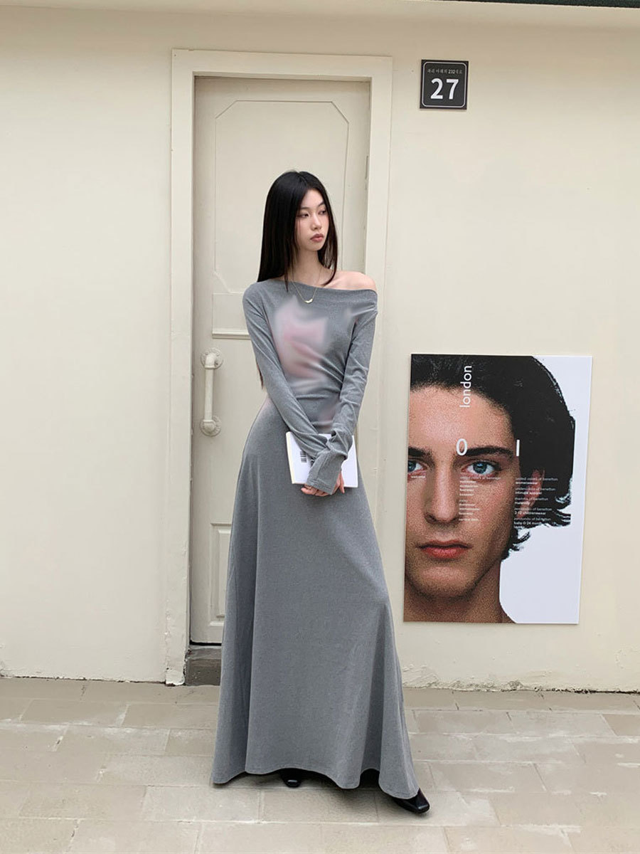 dress Women's Design Niche off-shoulder Long-sleeved Slim-fit Slimming Printed Spice Girl Bottoming Knitted Long Dress