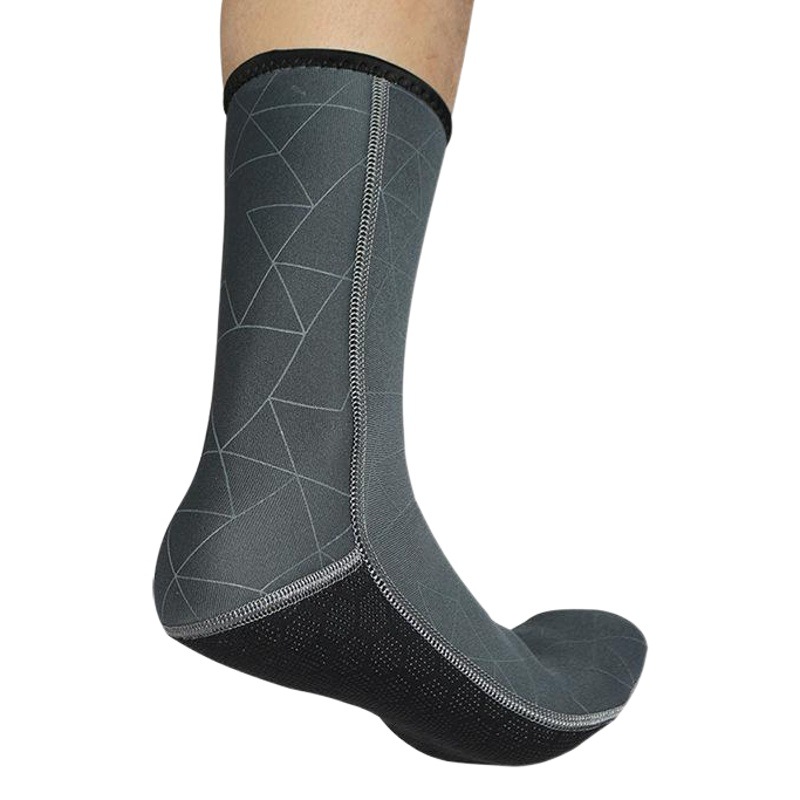 1833 thick 3mm warm diving socks for men and women comfortable non-slip winter swimming snorkeling socks for men and women super elastic beach socks