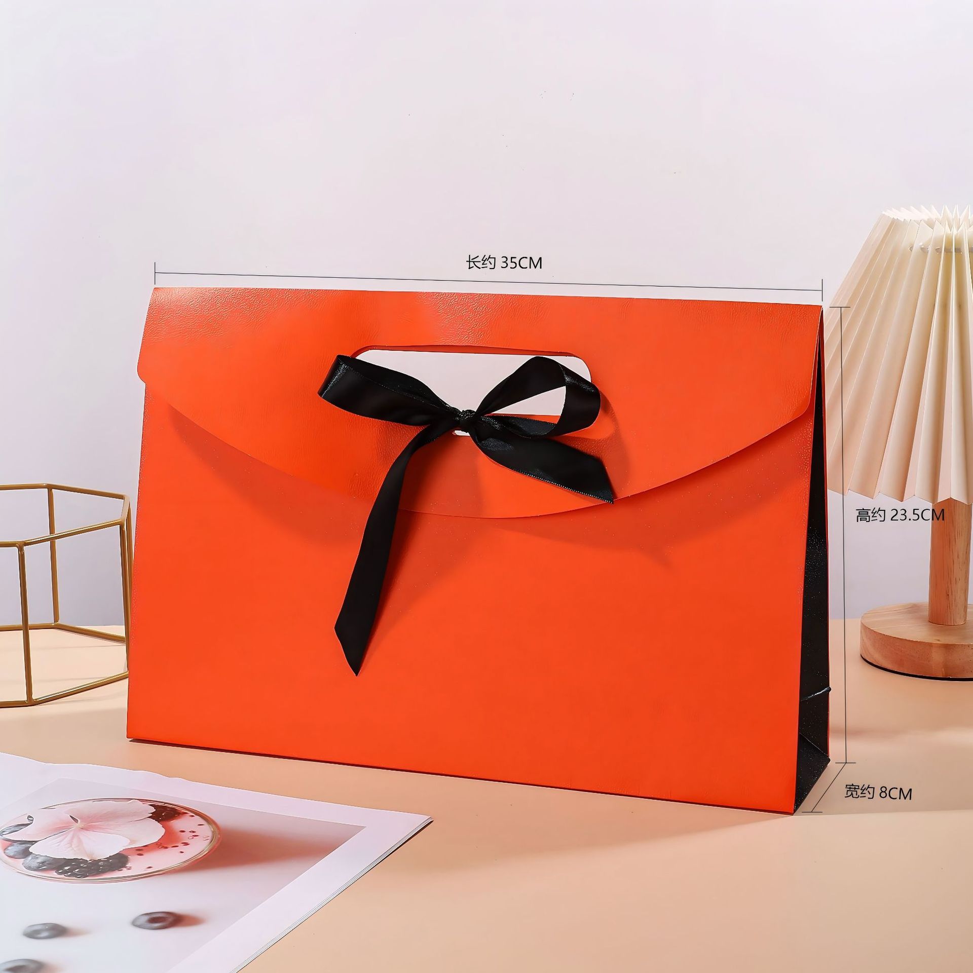 Picture of Boutique scarf gift box scarf clothing exquisite packaging box high-end holiday gifts gift box suit wholesale