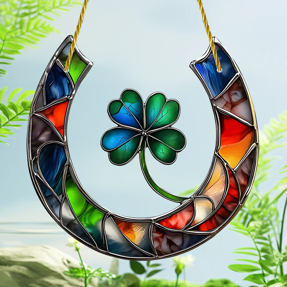 Cross-border Valentine's Day lucky four-leaf clover acrylic disc pendant window decoration porch with chain tag outdoor decorations